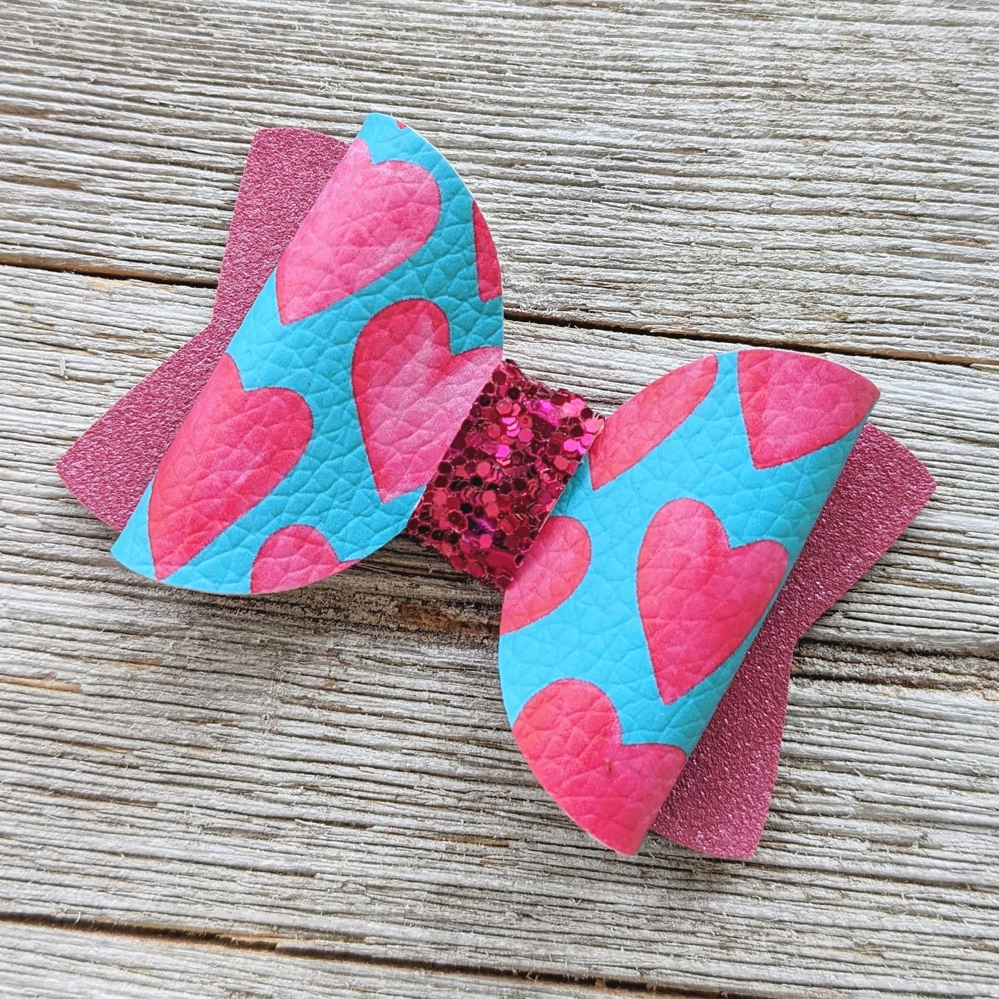 2.5" Valentine Glitter Bow