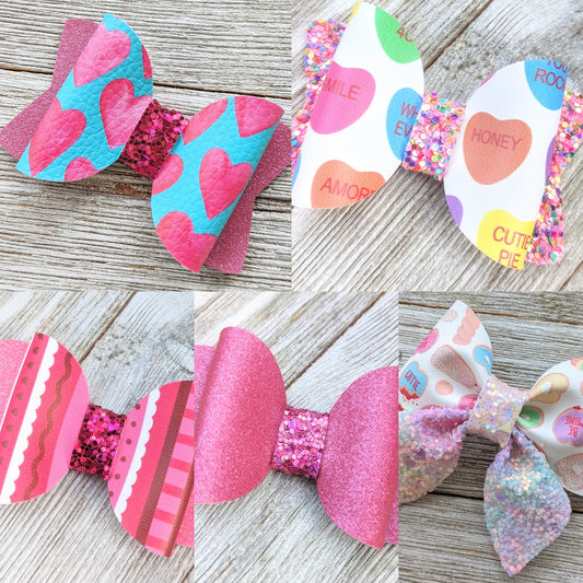 2.5" Valentine Glitter Bow