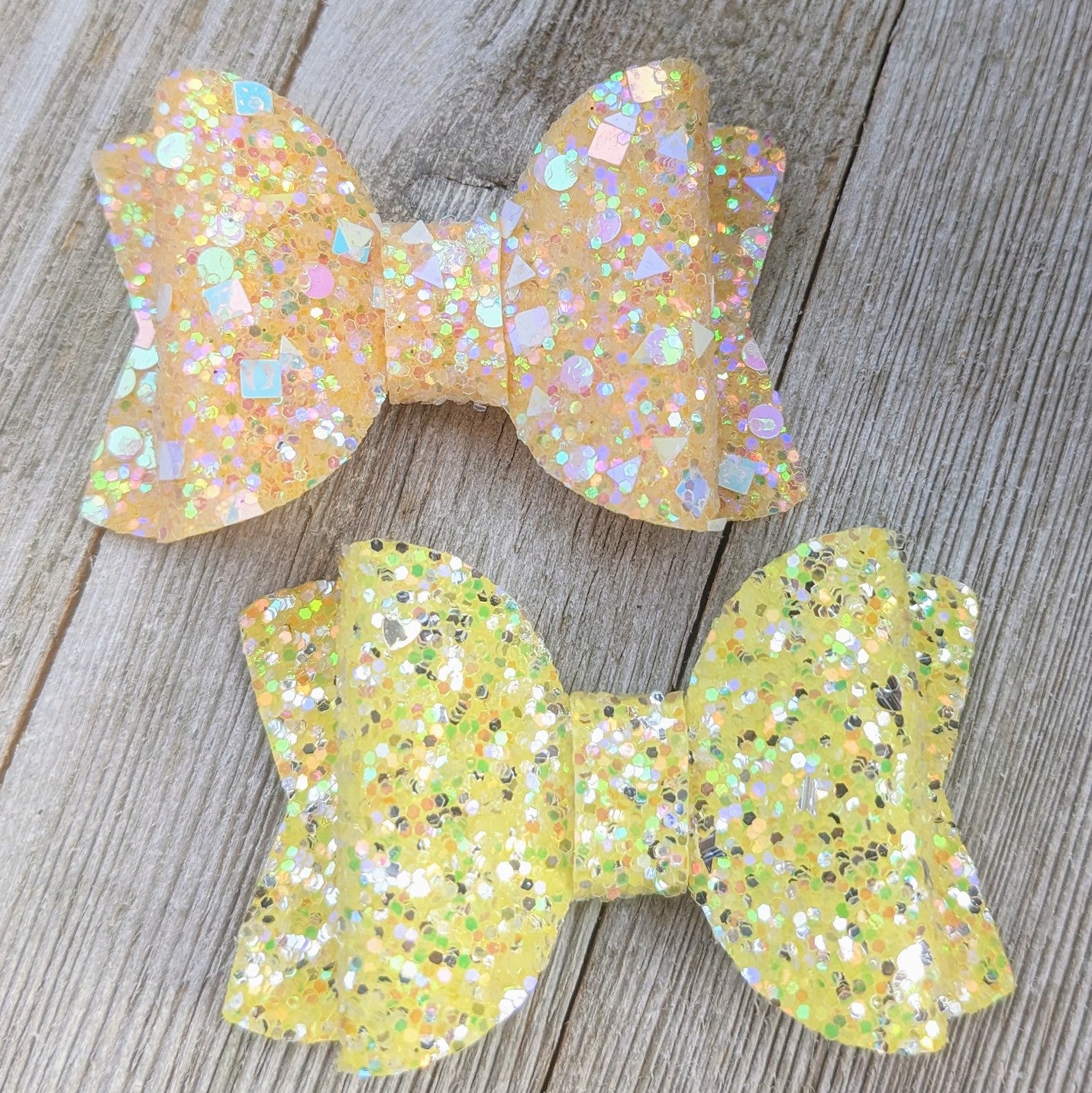 2.5" Yellow Glitter Bow